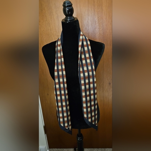 Vintage Long Skinny Versa Vera Scarf/bandana Cream & Red Plaid EUC - Picture 8 of 8